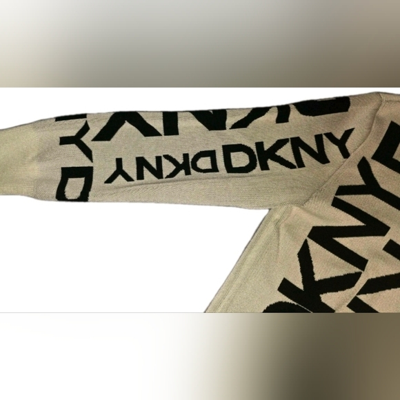 DKNY Logo All Over Print Sweater Women's Size S Relaxed Fit - Picture 2 of 2